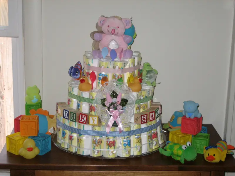 Diaper Cakes Make Great Baby Shower Gifts - How To Make Your Own!