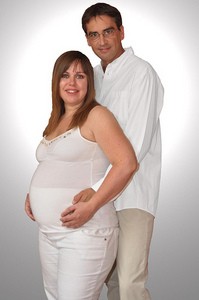 expectant-couple-by-daor.jpg