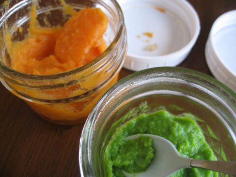 Tips to make healthy baby food yourself. 