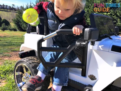 This ride-on Jeep is easy for kids to get in and out of - it's got tube style doors that open and close with magnetic latches.